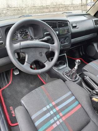 VOLKSWAGEN GOLF 2.0 MI GTI 8V GASOLINA 2P MANUAL VOLKSWAGEN GOLF 2.0 MI GTI 8V GASOLINA 2P MANUAL